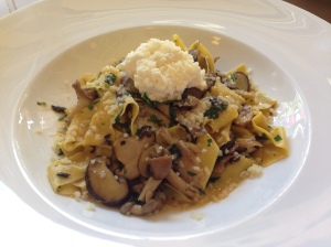 Pappardelle with mushrooms and truffle