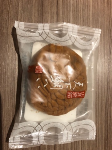 Adzuki bean filled biscuit
